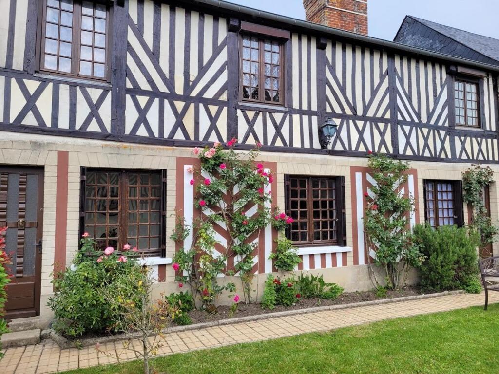 Chambres D'Hotes Chez Claire Beuvron-en-Auge Exterior foto
